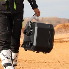 SHAD Maleta lateral izquierda trasera moto equipaje TR36L TERRA BLACK EDITION (1U) D0TR36100LB