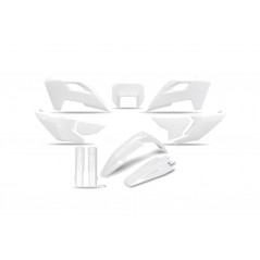 UFO KIT DE PLASTICA COMPLETO 1128043002VAR