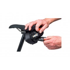 BLACKBURN Funda con herramientas multiusos para ciclista SWITCH 7097805