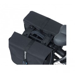 BASIL Rear bicycle panniers with reflective polyester system FORTE 35L (15X38X30 CM) MIK 2.0 727048