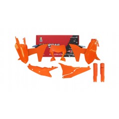 RACETECH Kit de plástica carenado 7 piezas 1123685002VAR